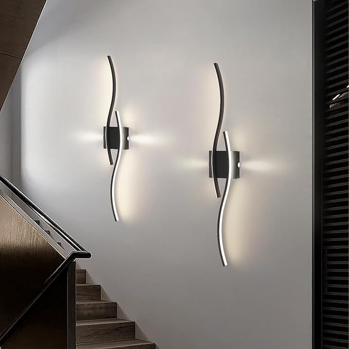 Applique Murale LED Moderne en Métal – Vague Silhouette (60cm)